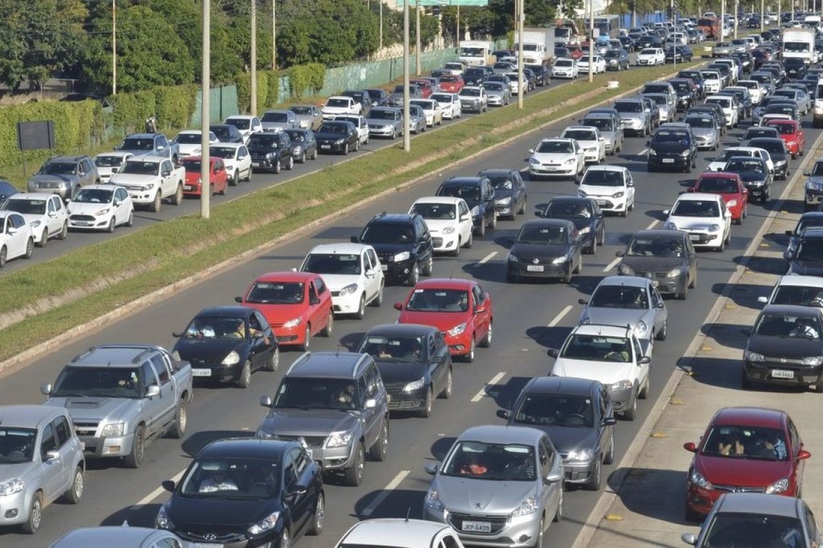 Confira as datas de vencimento de novembro do IPVA para finais 9 e 0