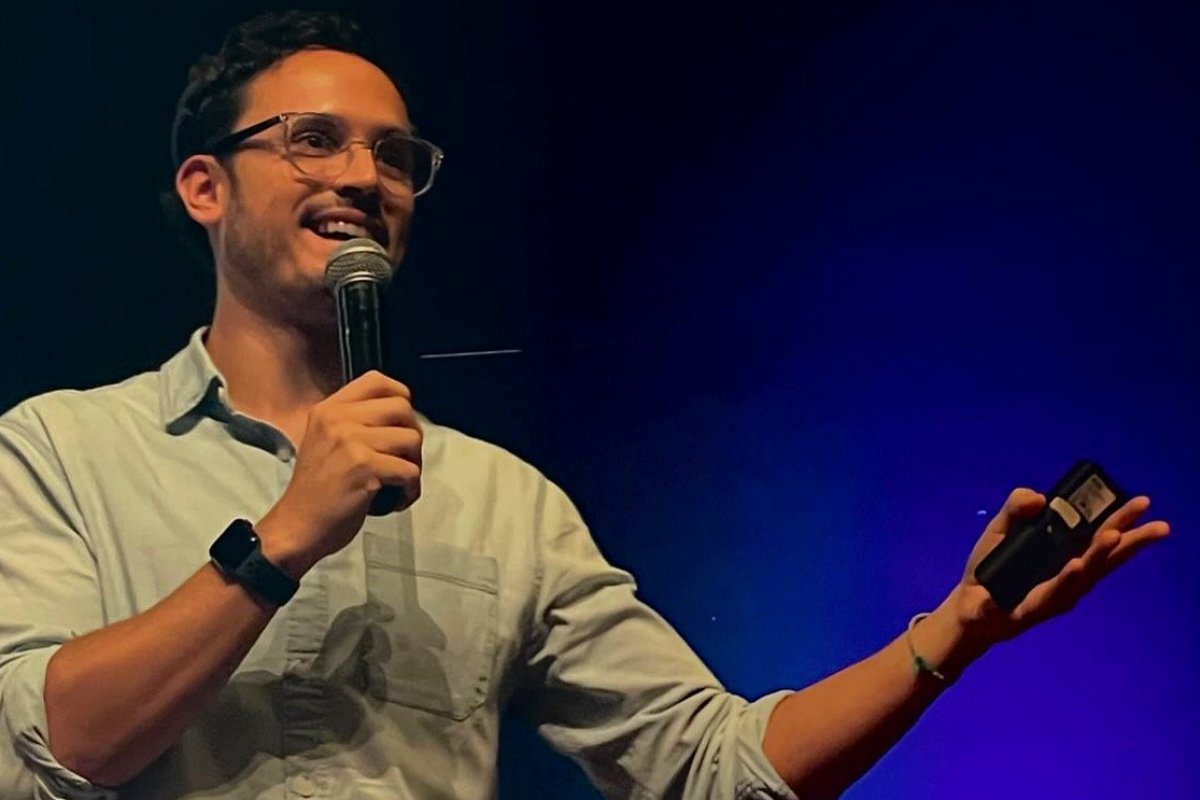 Espanhol Borja Castelar, instrutor do Linkedln, destaca a Importância das habilidades interpessoais para o sucesso profissional!