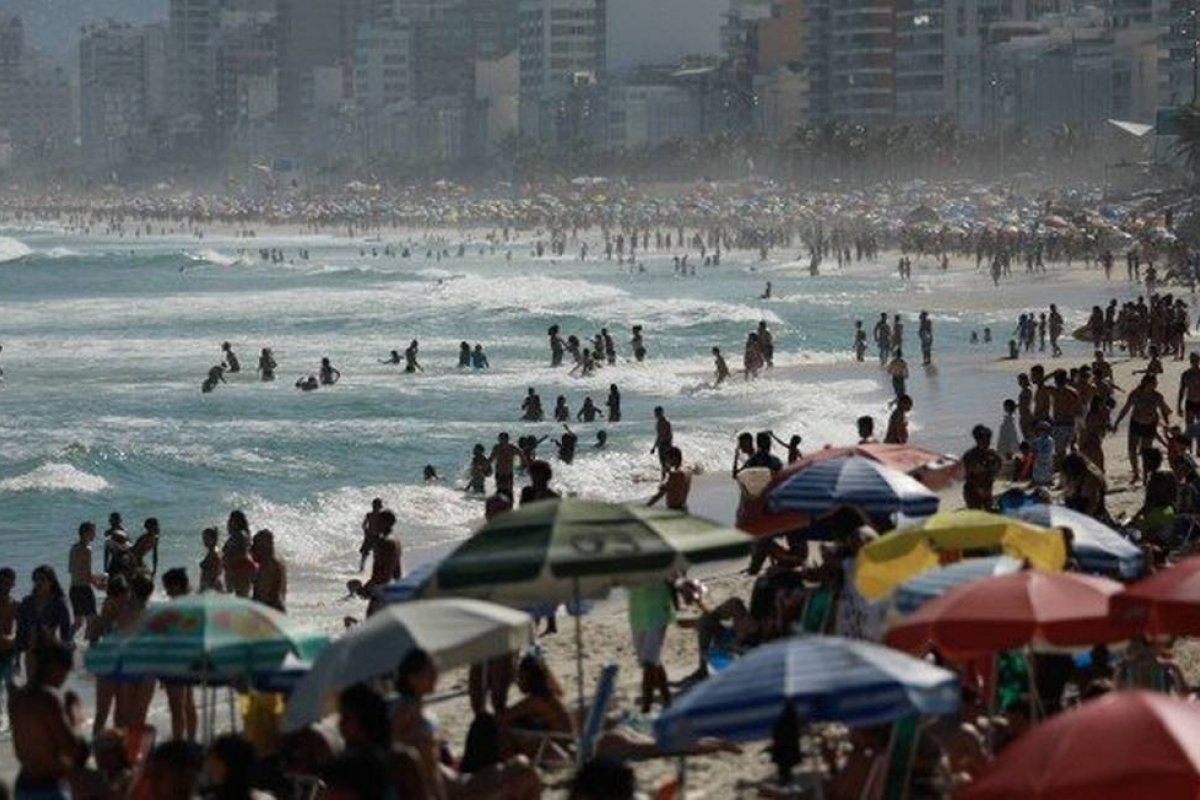 Feriados em 2020: Comércio e indústria estimam prejuízo bilionário