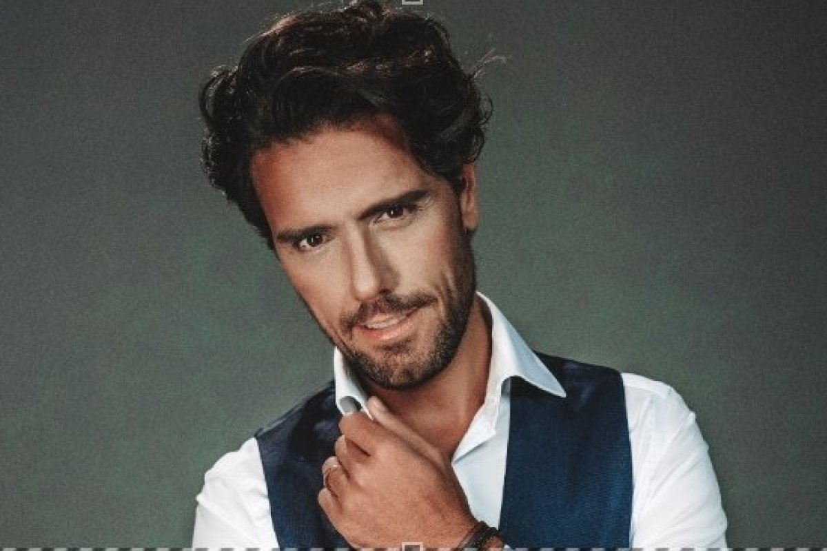 Thiago Arancam apresenta o show “Tributo Três Tenores” na Concha Acústica do TCA!