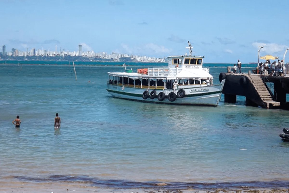 Travessia Salvador-Mar Grande é suspensa por conta do mau tempo