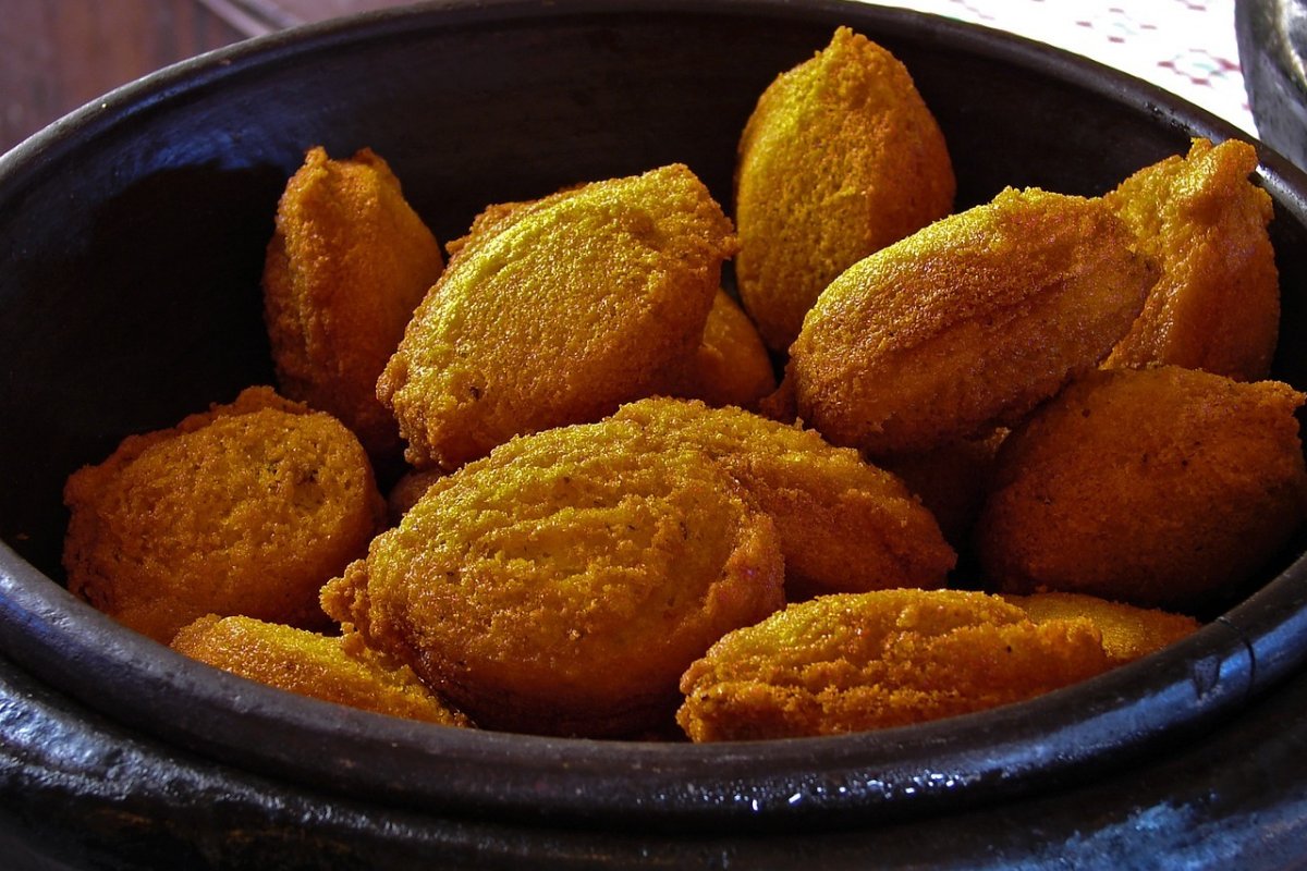 Após polêmica do acarajé no RJ, deputado apresenta proposta para tornar patrimônio baiano