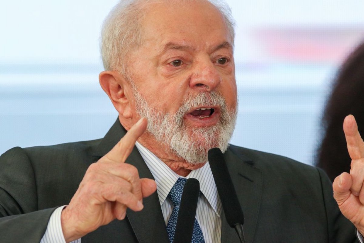 Suspeitos de clonar WhatsApp de ministros de Lula são alvo de operação policial