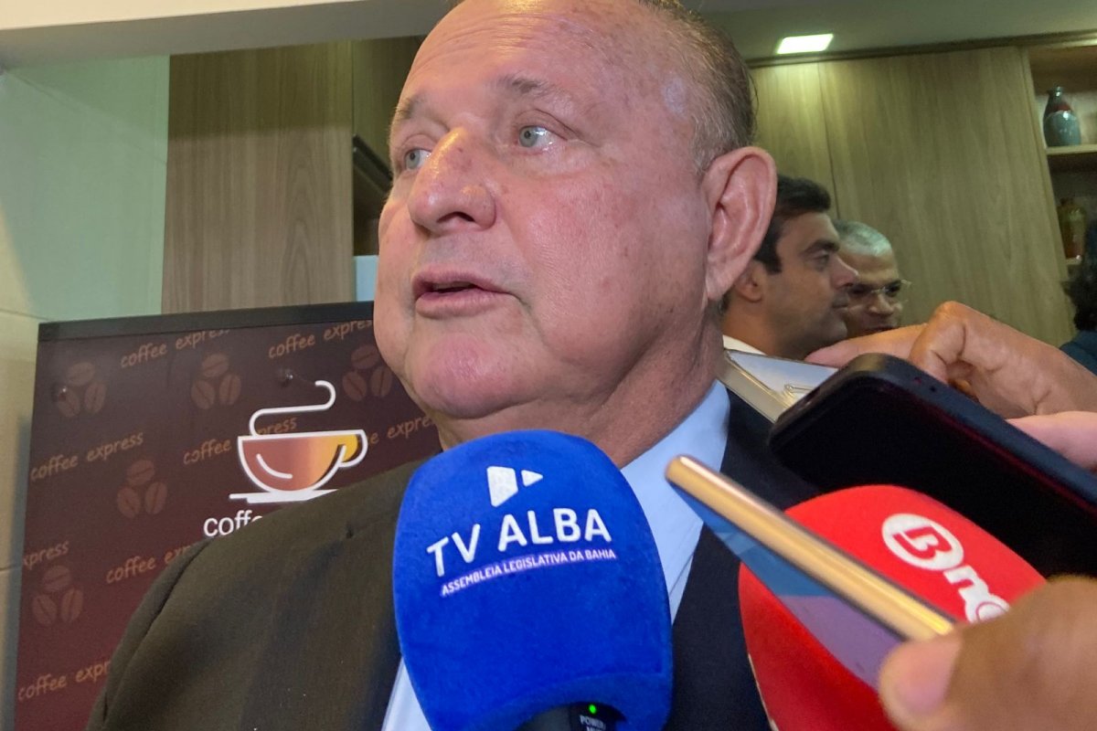 Adolfo Menezes culpa o Congresso Nacional por impasse do ICMS