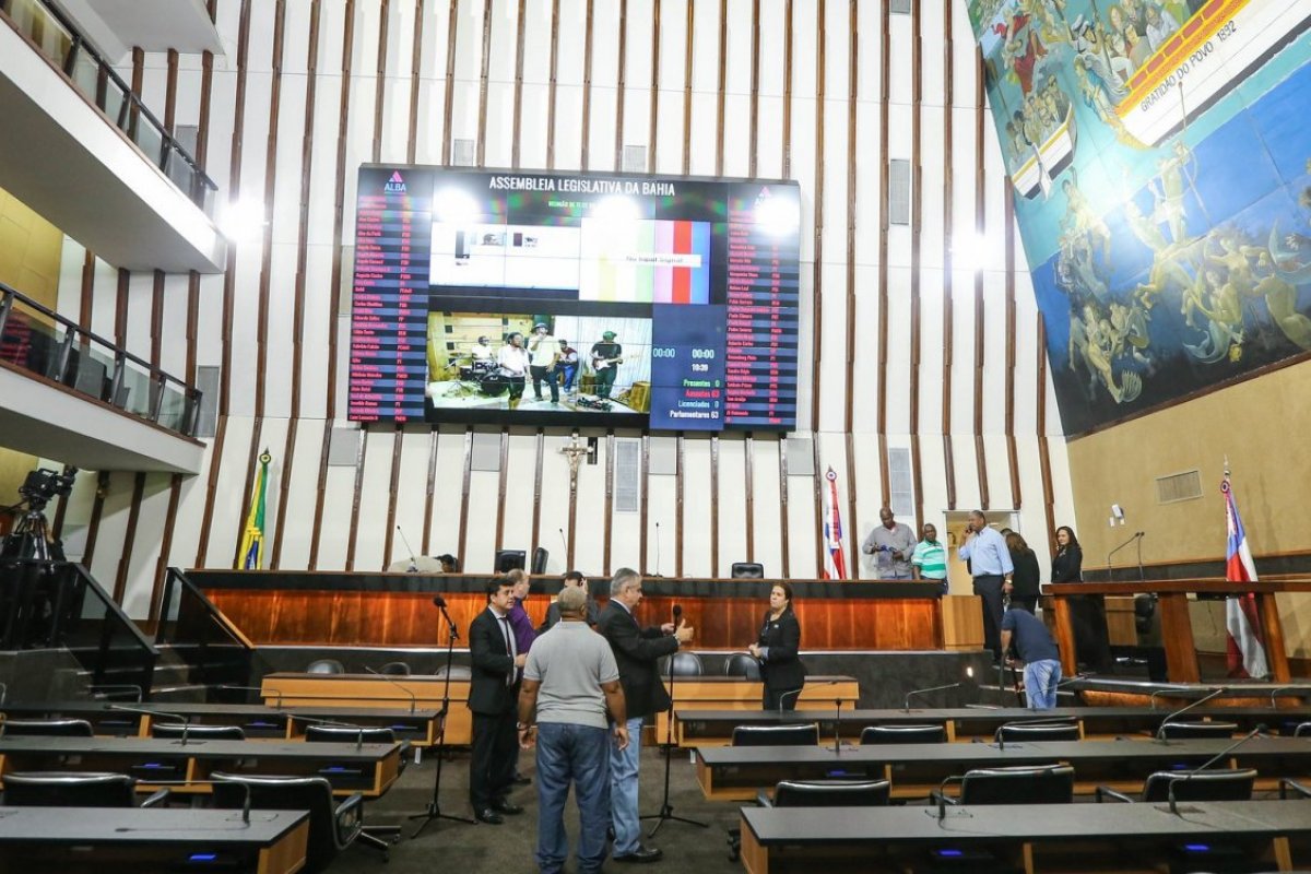 AL-BA aprova urgência na tramitação do pedido de empréstimo de R$ 1,6 bi solicitado por Jerônimo