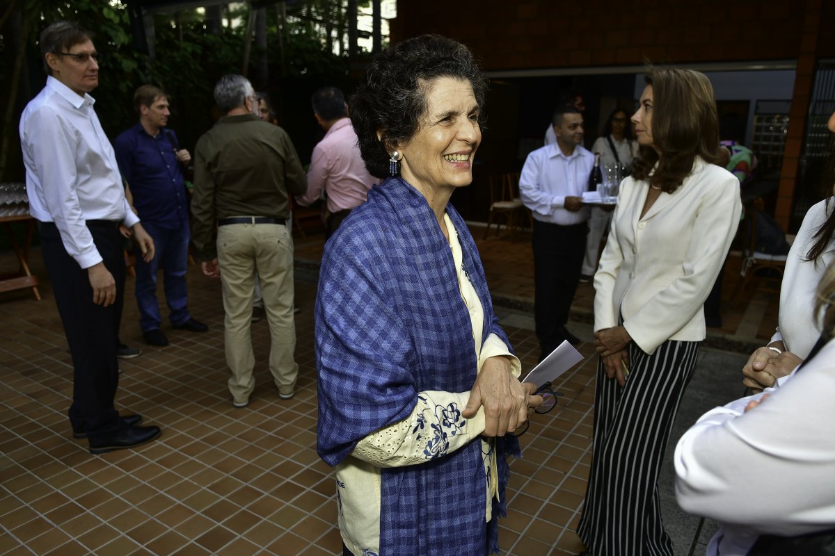 Teresa Bracher recebe convidados para lançamento do livro "Rewilding na Argentina"!