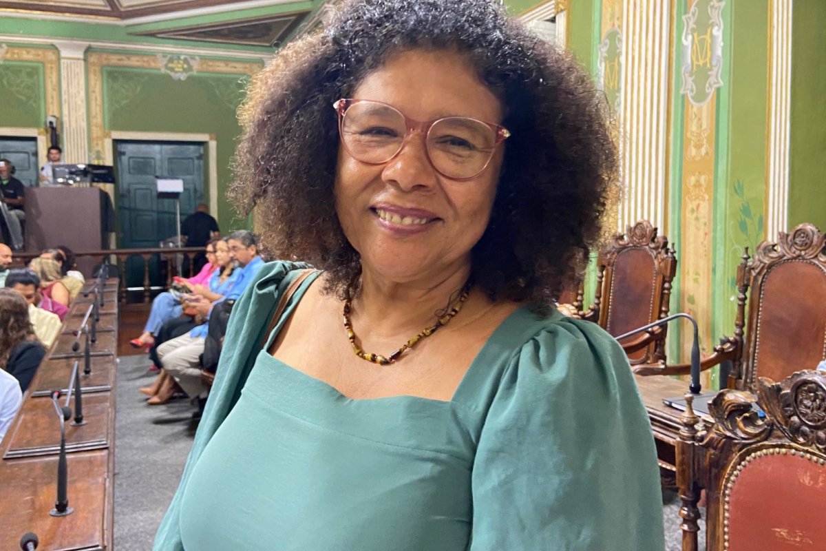 'Pretendemos manter', diz Marta Rodrigues sobre manutenção do nome de Robinson Almeida como candidato em 2024