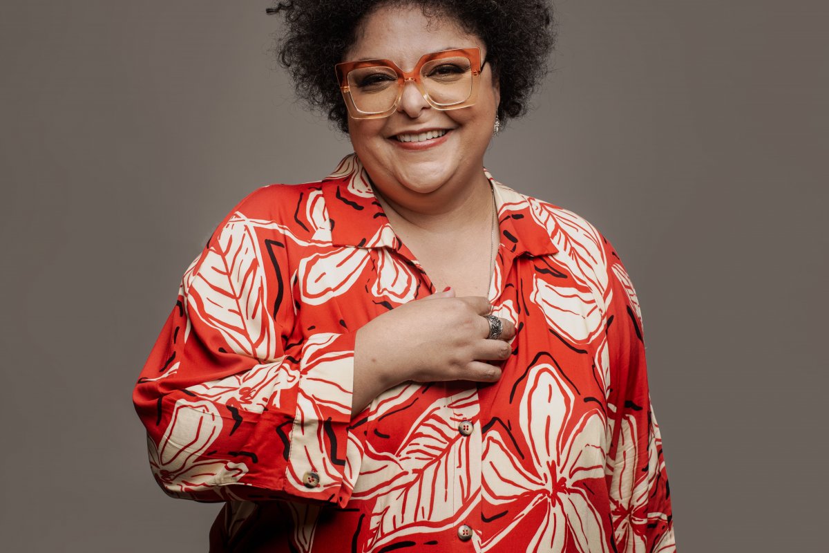 Fabiana Cozza apresenta "Dos Santos" na Caixa Cultural Salvador!