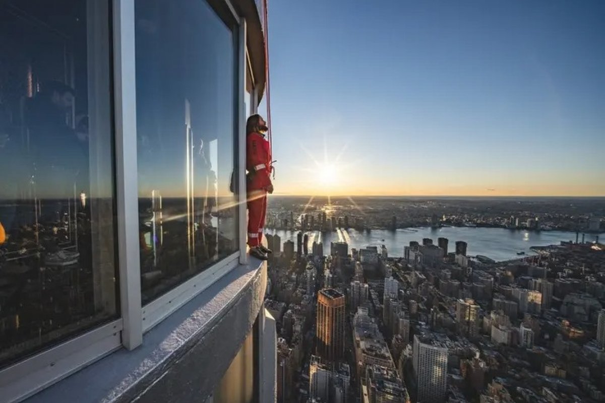 Vídeo: Jared Leto escala Empire State para anunciar turnê mundial da banda