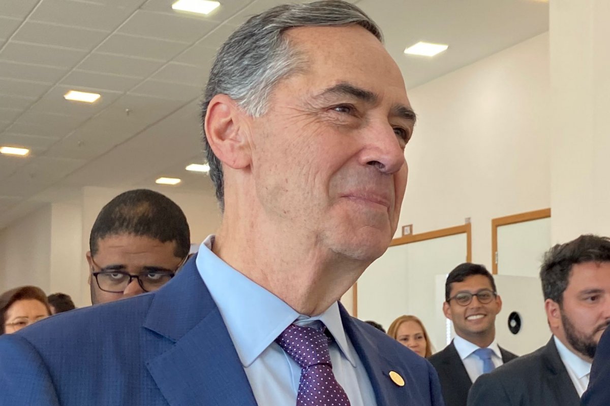 Barroso defende julgamento do 8/1 no plenário virtual: ‘alternativa possível’