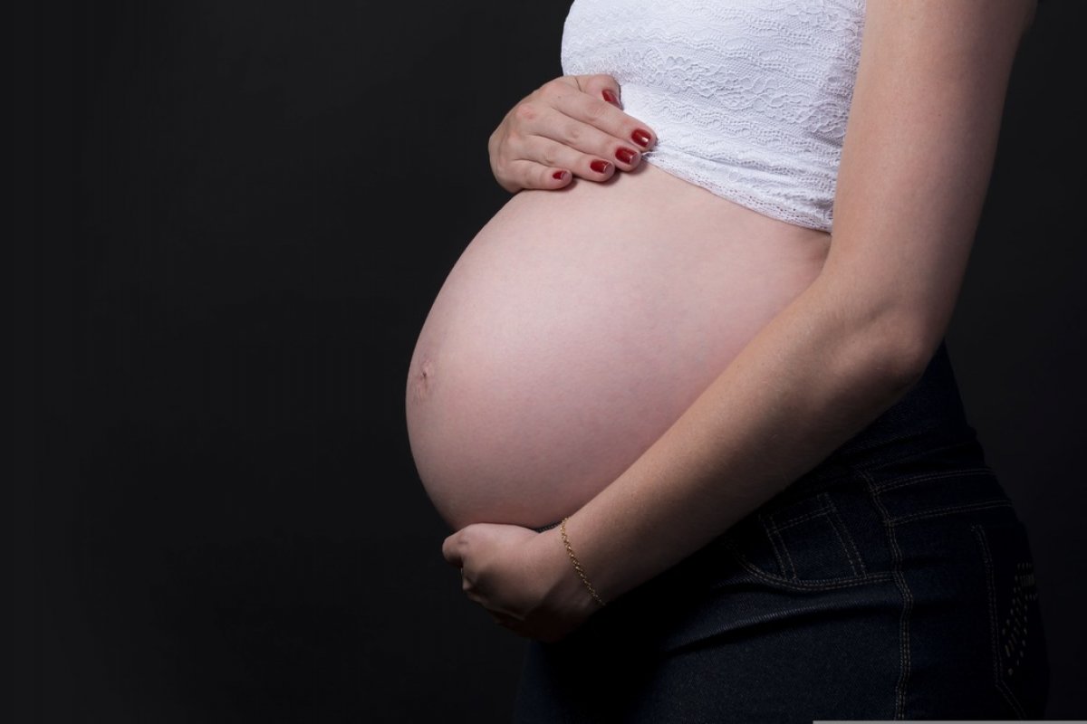 Gestantes que precisam viajar para o parto enfrentam maior risco de mortalidade infantil