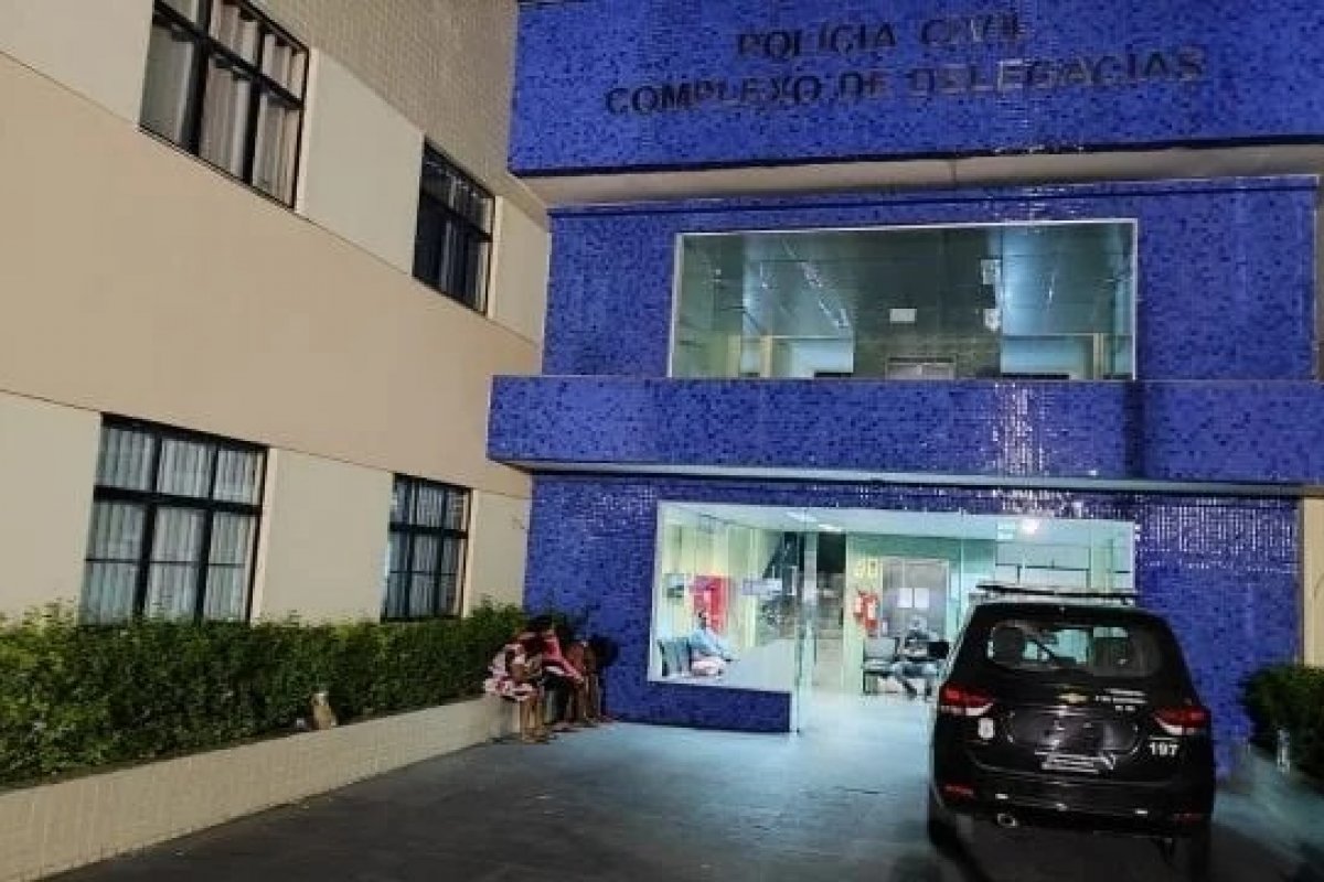 Polícia detém motorista de aplicativo que sequestrava passageiros