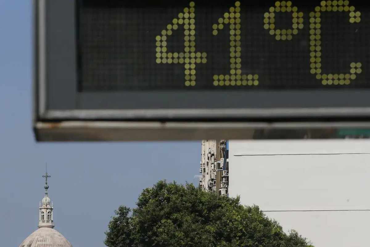 Inmet emite alertas de onda de calor para 13 estados e DF