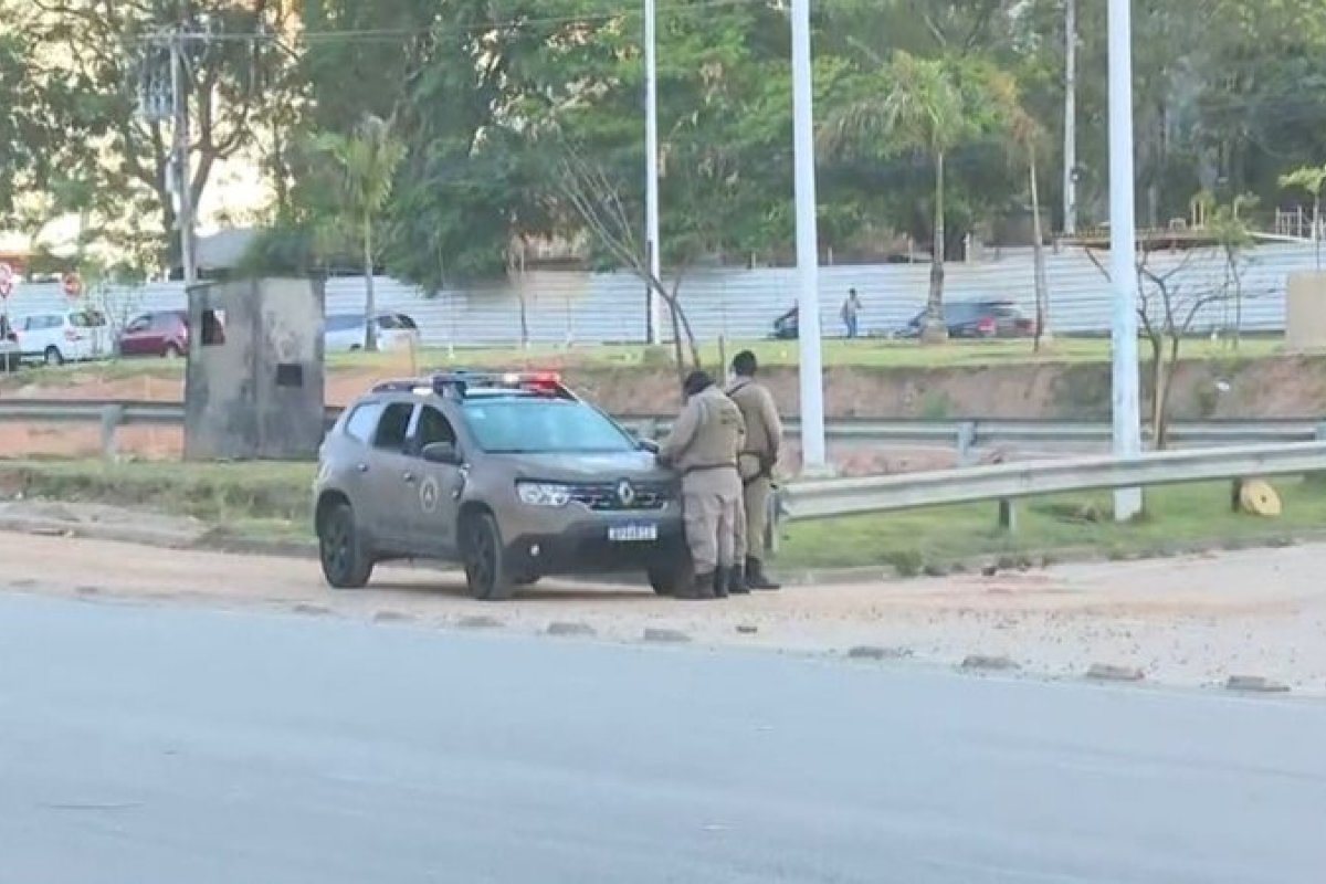 Corpo de homem é encontrado em pista do BRT em Salvador