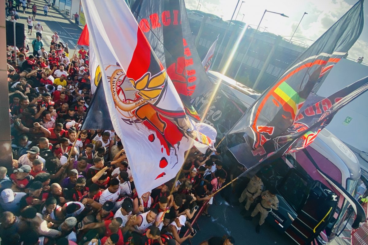 Transalvador faz operação especial para a chegada do Vitória em Salvador