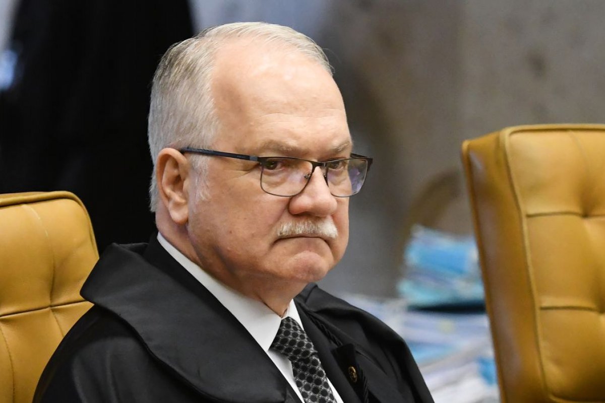 Ministro Fachin vota contra denúncia por corrupção e lavagem de dinheiro envolvendo Gleisi Hoffmann e outros acusados