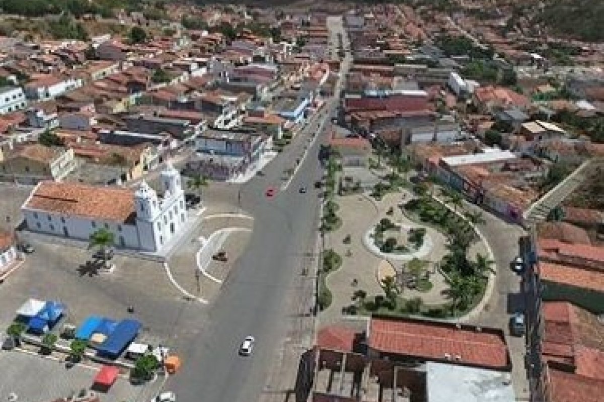 Homem é condenado a 34 anos de prisão por feminicídio na Bahia