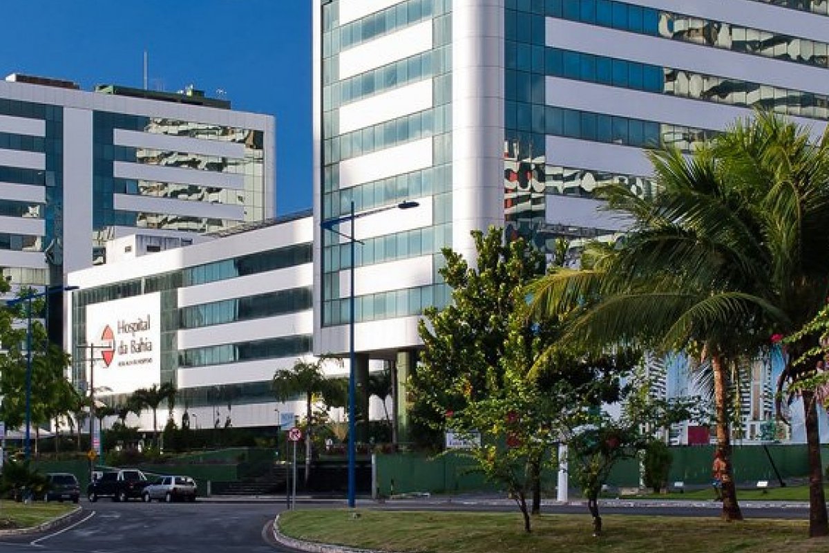 Hospital da Bahia sedia cursos com cirurgias ao vivo para tratamentos urológicos