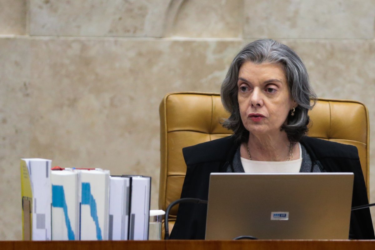 Judiciário continua preconceituoso e machista, diz Cármen Lúcia