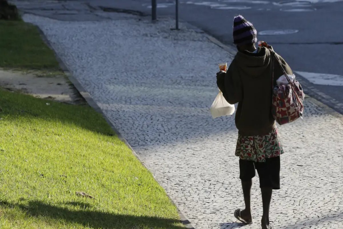 Ministério dos Direitos Humanos estabelece programa de apoio para pessoas em situação de rua