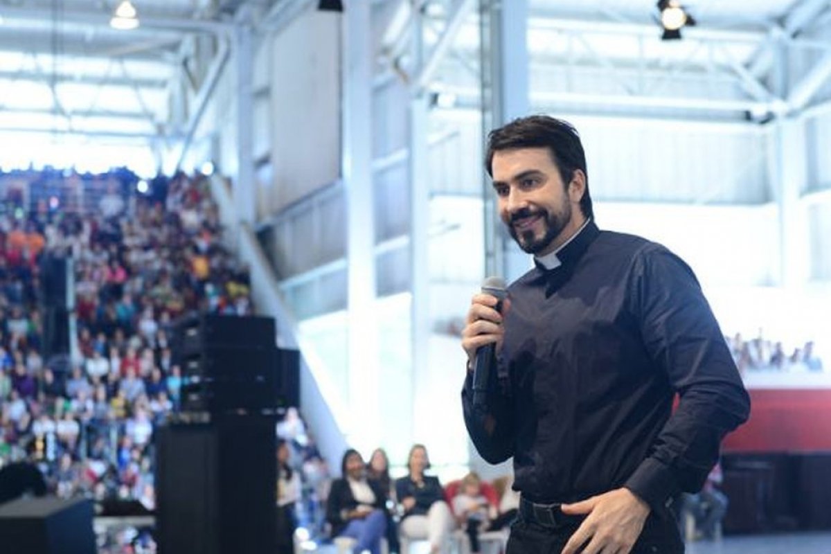 Padre Fábio de Melo grava Especial de Natal da TV Canção Nova!