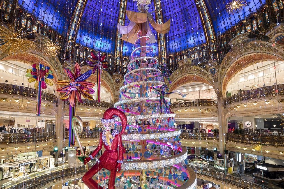 Galeries Lafayette inaugura em Paris sua decoração de Natal!