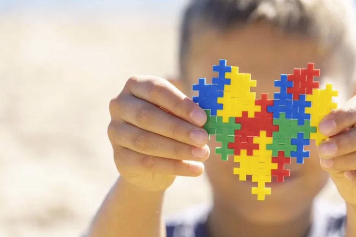 Salvador: prefeitura realiza mutirão para emissão da carteira de identificação da pessoa com autismo hoje (18)