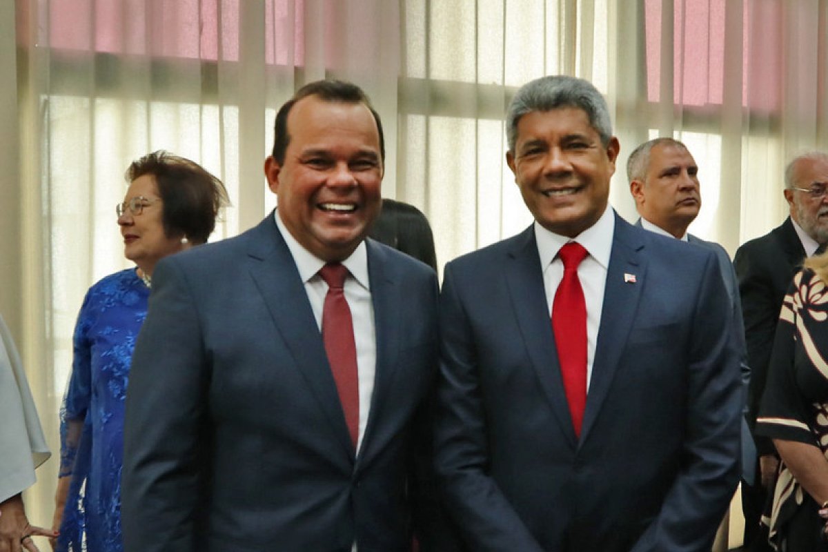 "Só saio candidato a prefeito de Salvador com o apoio do governador", afirma Geraldo Júnior