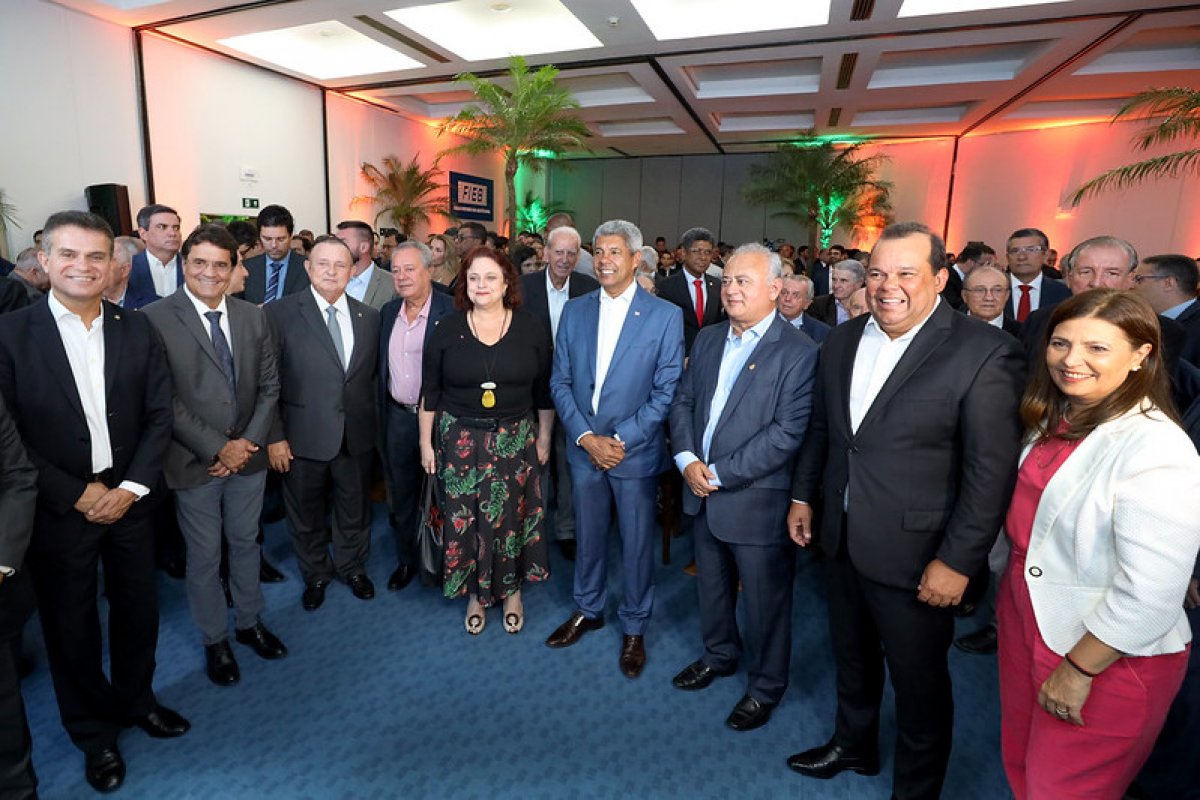 Nova diretoria da FIEB toma posse em Salvador