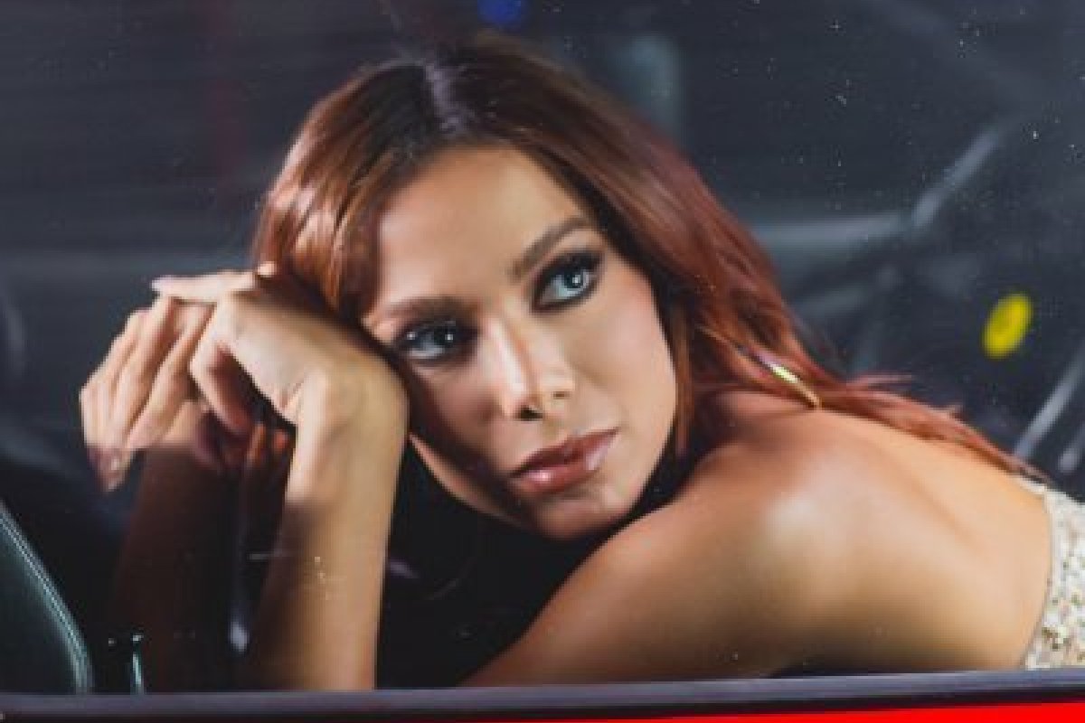 Anitta usa caso Taylor Swift e alfineta o governo sobre acesso à água no país!