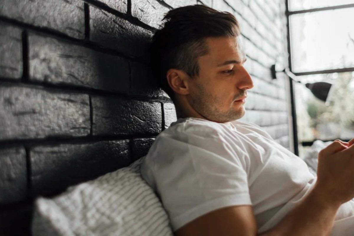Dating burnout: uso excessivo de apps de relacionamento leva usuários à exaustão e distúrbios mentais