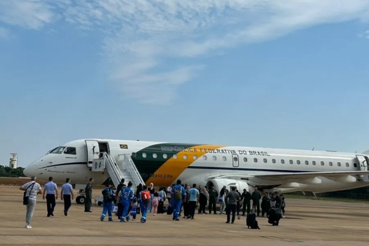 Itamaraty apresenta nova lista para resgatar mais 86 brasileiros da Faixa de Gaza