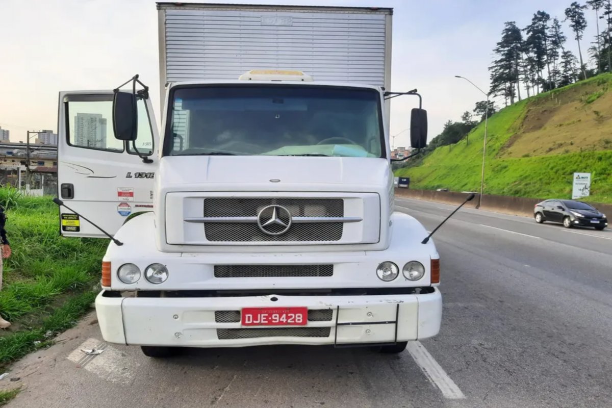 Assaltantes roubam carga de telas para celulares no Terminal de Cargas do Aeroporto de Guarulhos