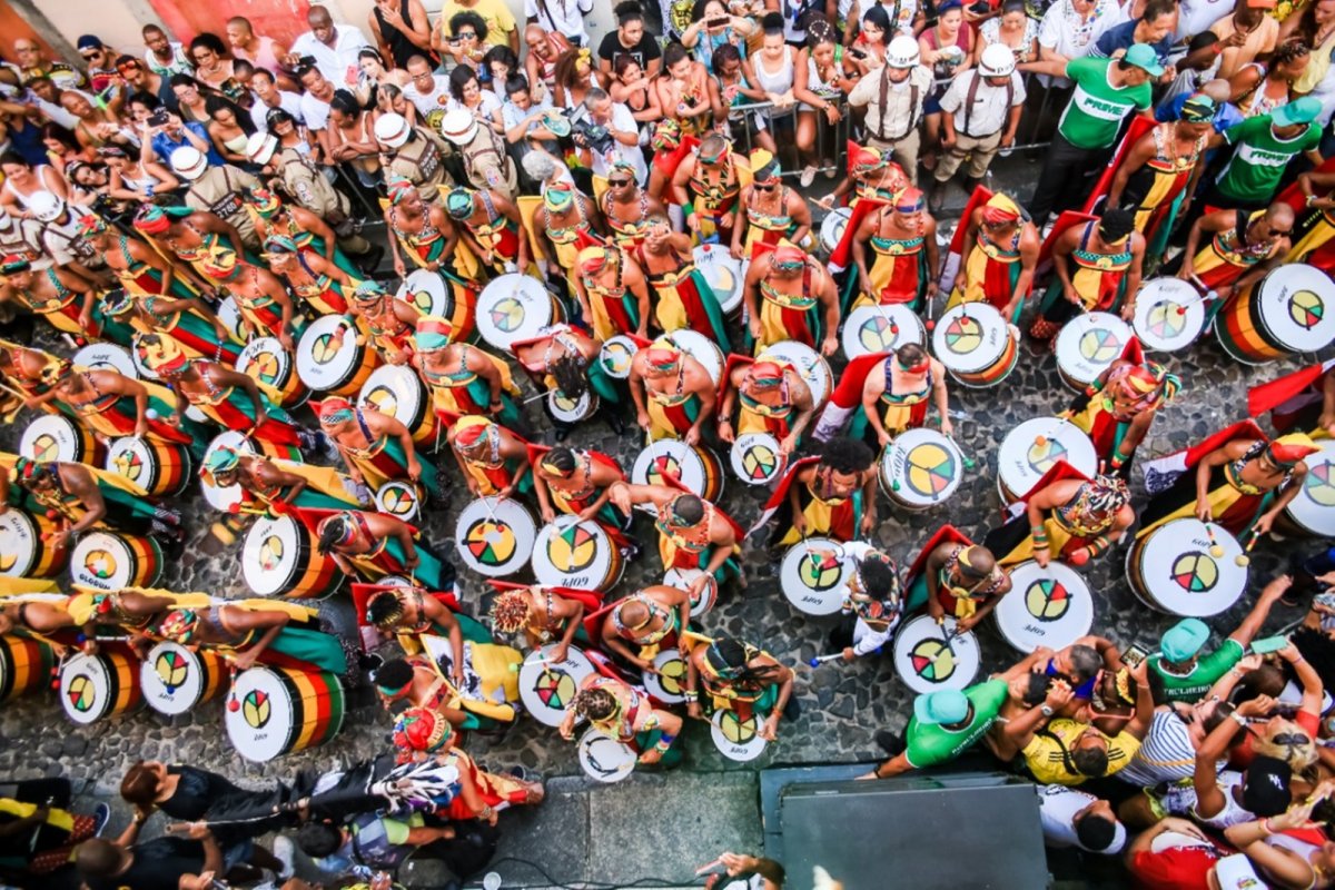 Bloco Afro Olodum anuncia vendas de fantasias e novidades para o Carnaval 2024