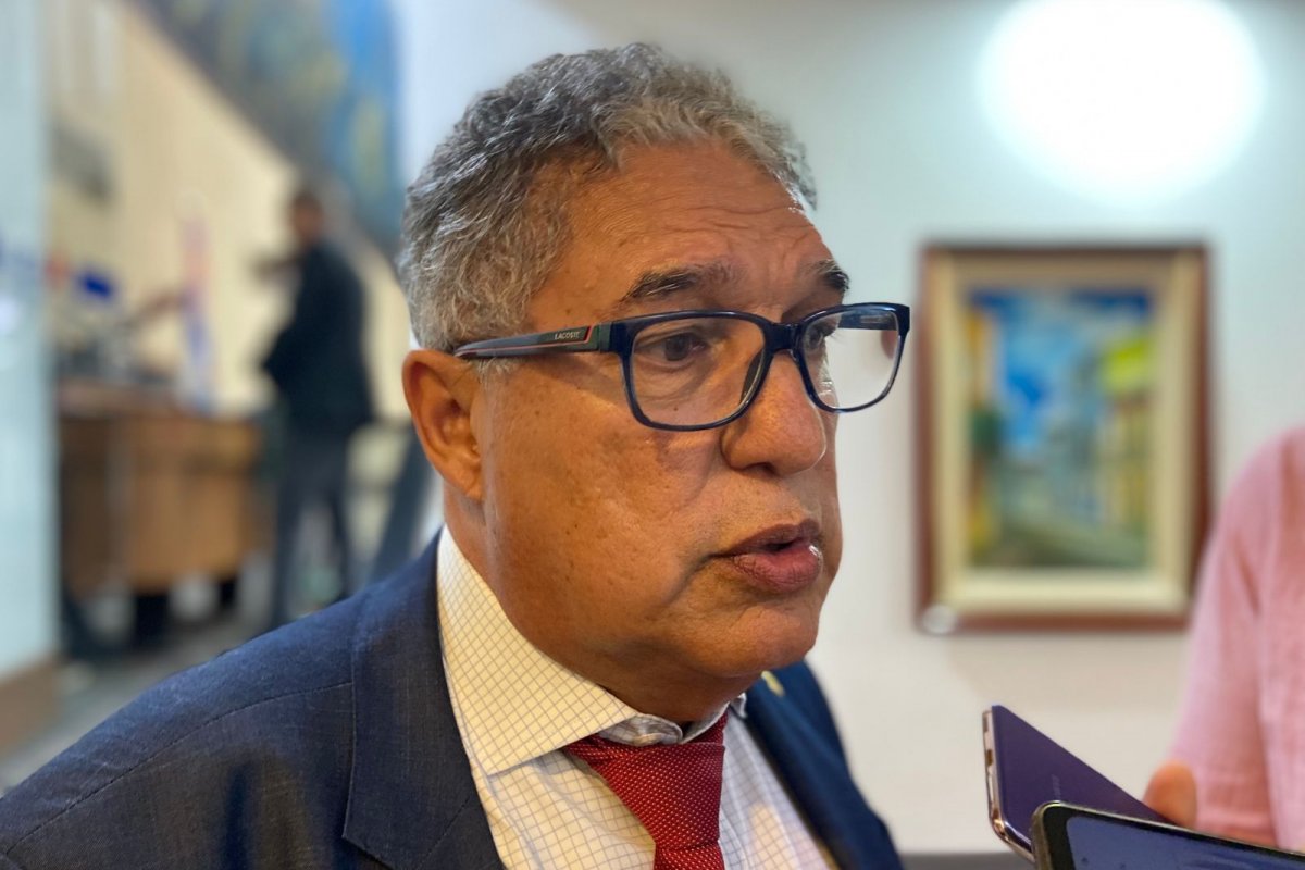 Rosemberg Pinto alega que empréstimos vão equilibrar orçamento: 'valor pequeno'