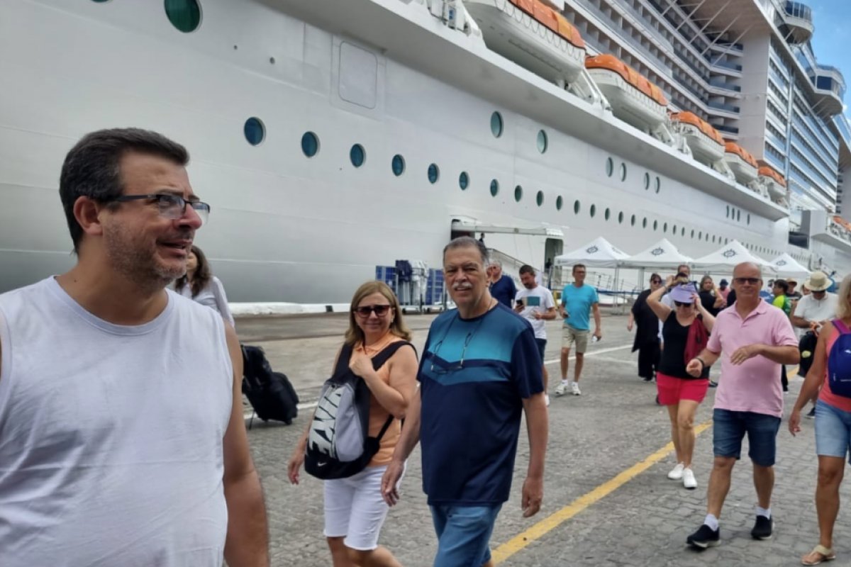 Atividades turísticas na Bahia superam média nacional com crescimento de 17,1% em setembro