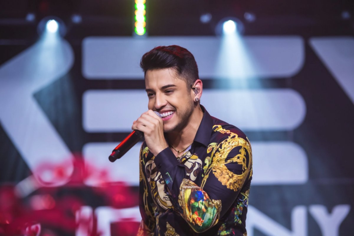 Cantor Kevi Jonny sofre tentativa de sequestro em Lauro de Freitas