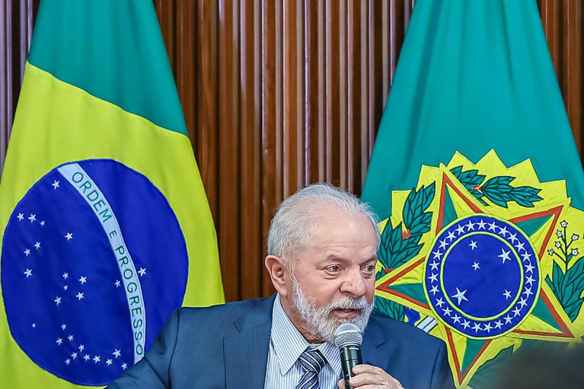 Lula critica FMI e Banco Mundial ao instalar Comissão do G20