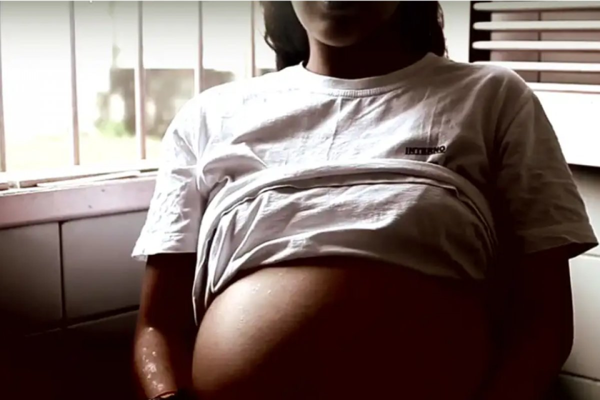 Mortalidade materna de mulheres negras é o dobro da de brancas, mostra estudo da Saúde