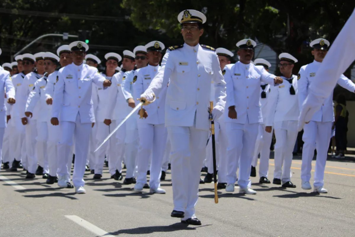 Marinha abre processo seletivo com 31 vagas para oficiais temporários em 2024