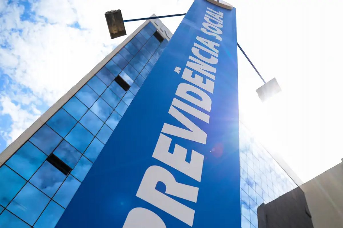 Placar momentâneo no STF sobre 'revisão da vida toda' é favorável aos segurados do INSS