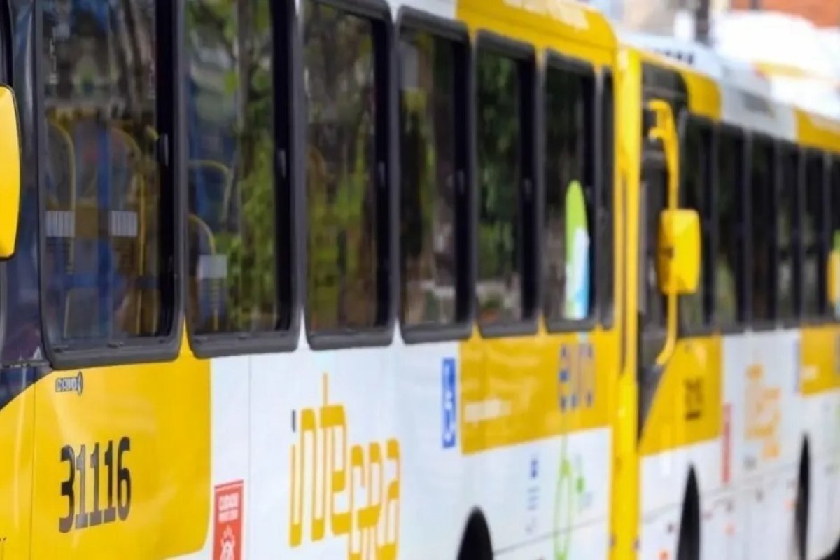 Passagem de ônibus pode aumentar R$ 0,31 com veto de Lula a desoneração 