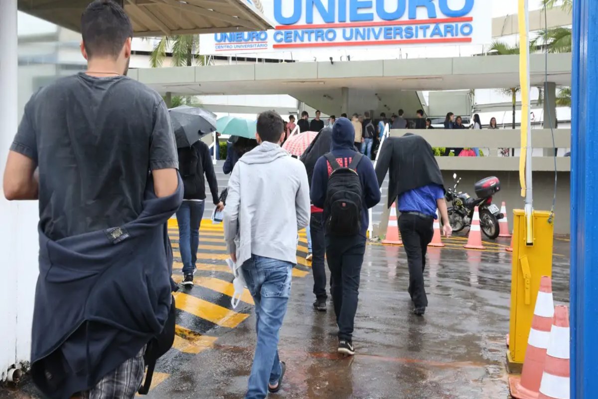 Enade 2023: prazo para responder questionário do estudante encerra neste sábado (25)