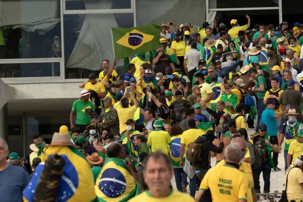 STF forma maioria para condenar mais cinco réus por atos do 8 de janeiro