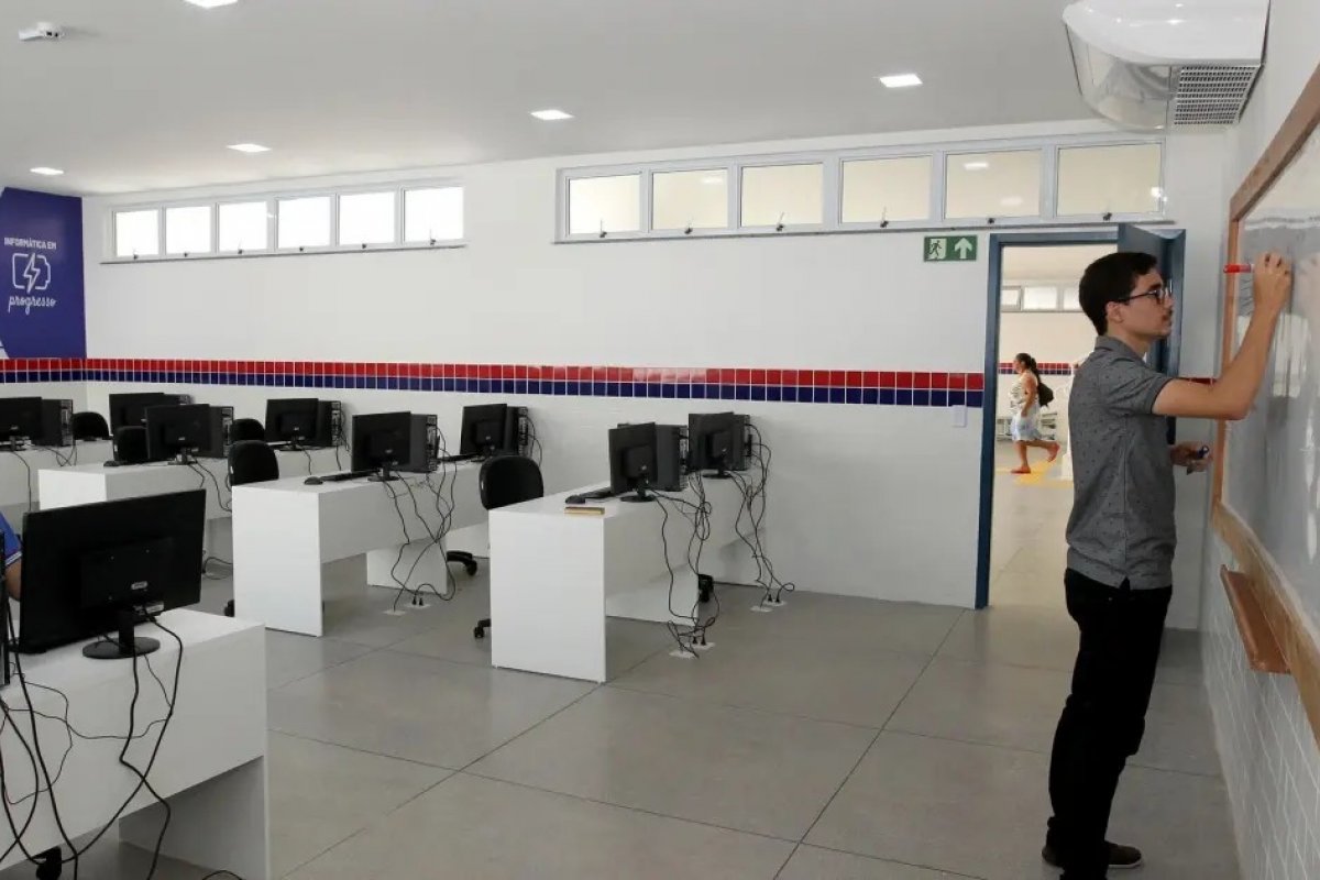 Governo da Bahia publica lista de nomeados em concurso público da Educação