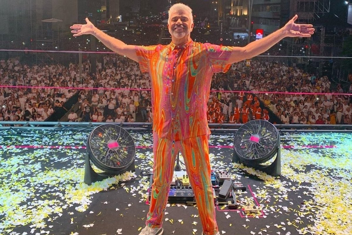 Lulu Santos faz questão de colocar o marido no palco do réveillon da Av. Paulista