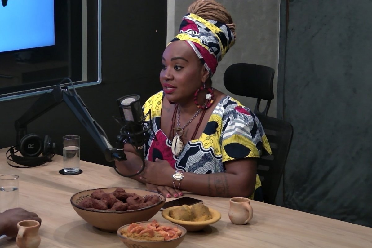 Vídeo: 'Tradição precisa ser preservada', diz Elaine Assis sobre gourmetização do acarajé