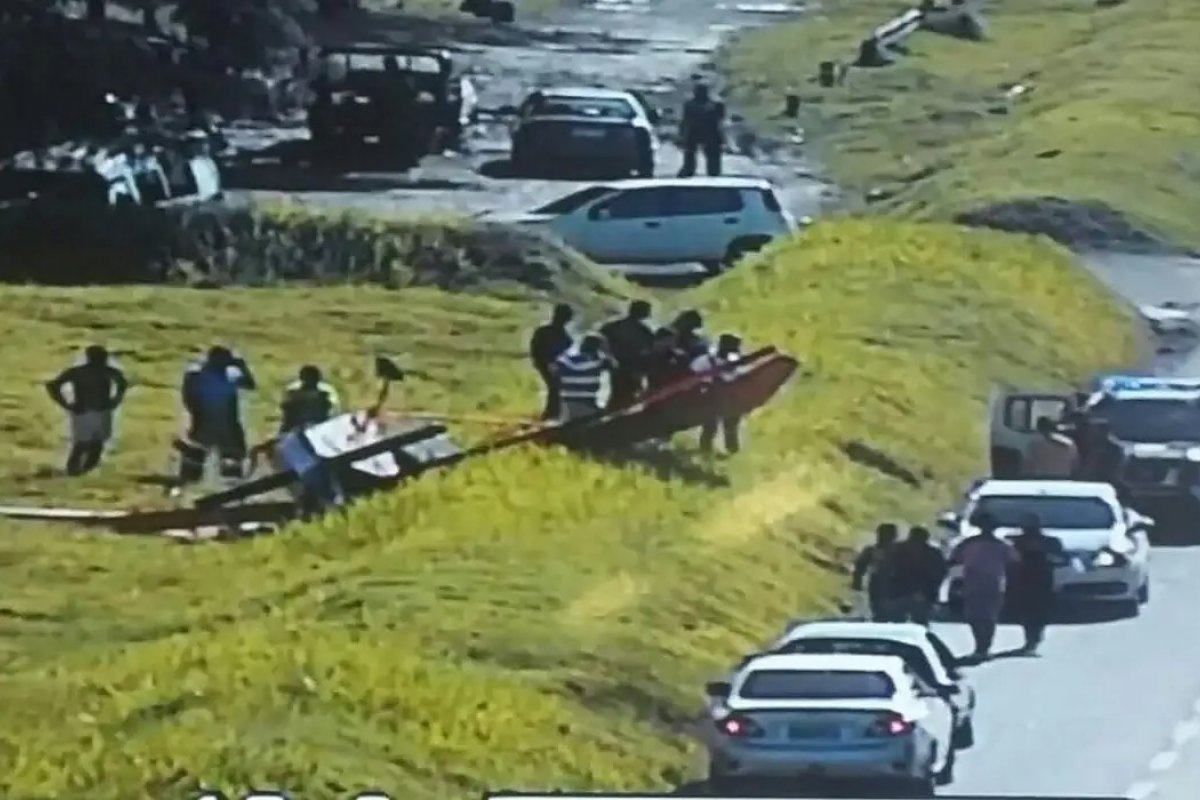 Avião faz pouso forçado na Bahia