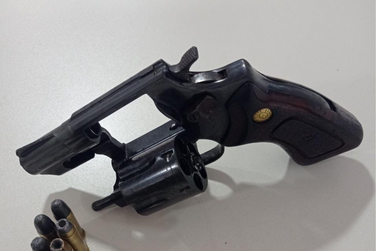 Indivíduo é detido pela PM em Camaçari