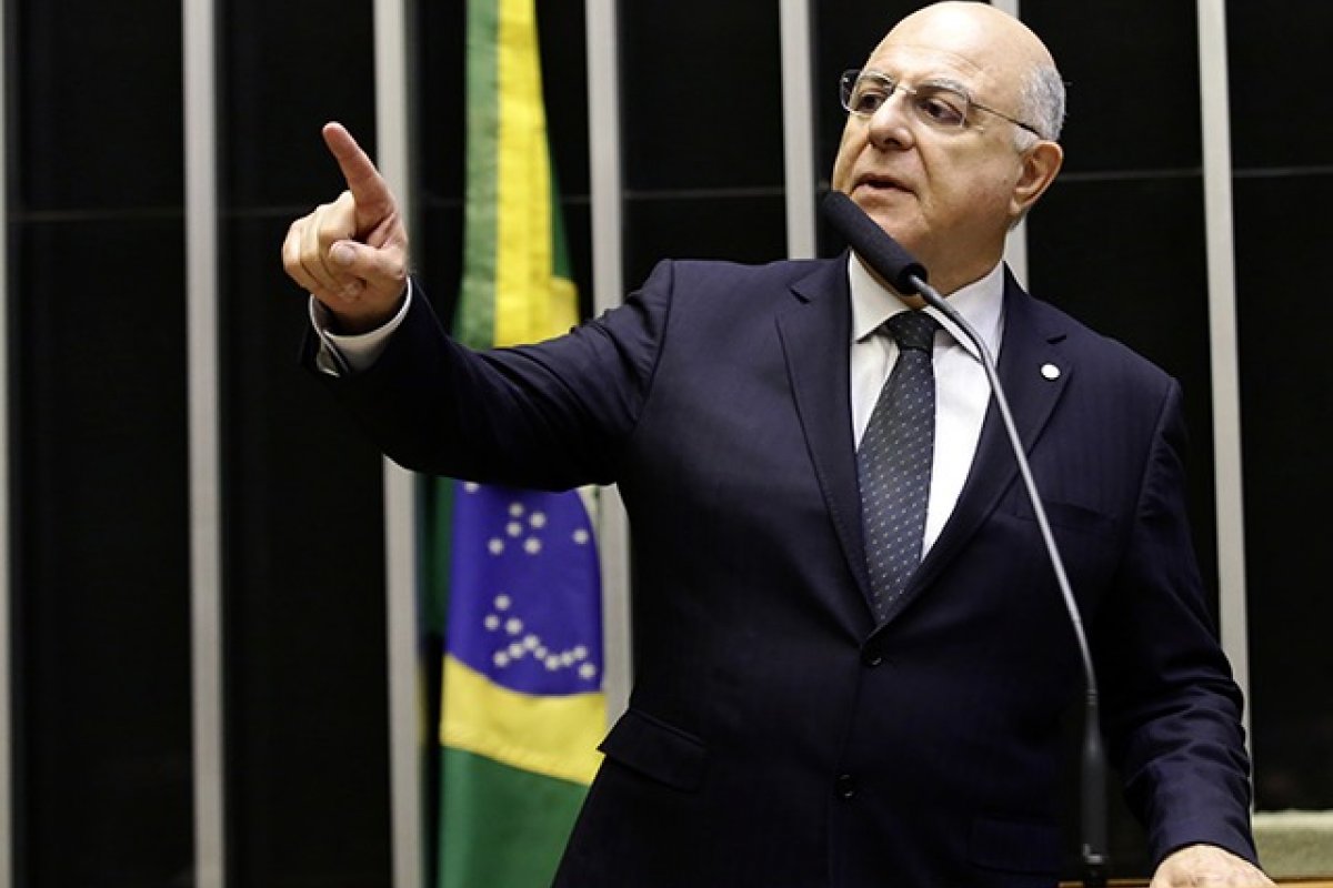 Arnaldo Jardim afirma que programa que estimula combustível sustentável, deve ser votado ainda este ano
